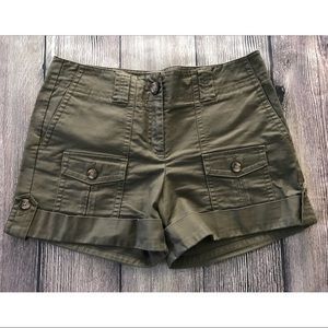 Ann Taylor Olive Green Cargo Shorts Sz 8